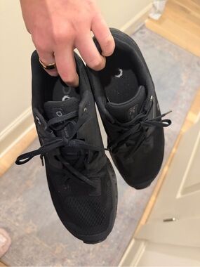 On Running Women's Cloud Athletic Shoes - Black